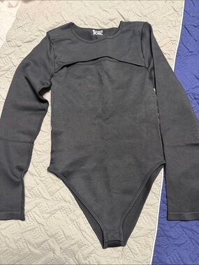 OQQ Woman’s Black Long-Sleeve One-Piece Bodysuit
